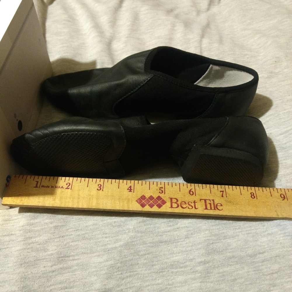 BLOCH Jazz Shoe, size 7.5